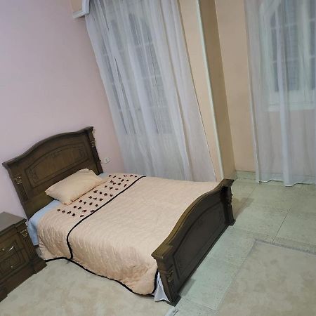 Hk Pyramids Guest House Кайро Екстериор снимка