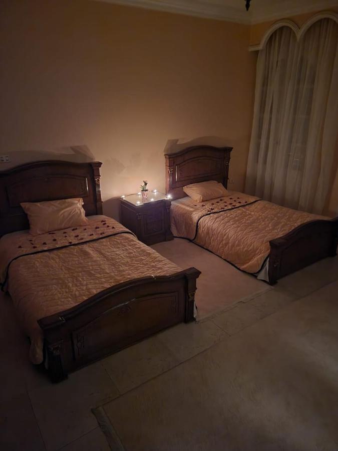 Hk Pyramids Guest House Кайро Екстериор снимка