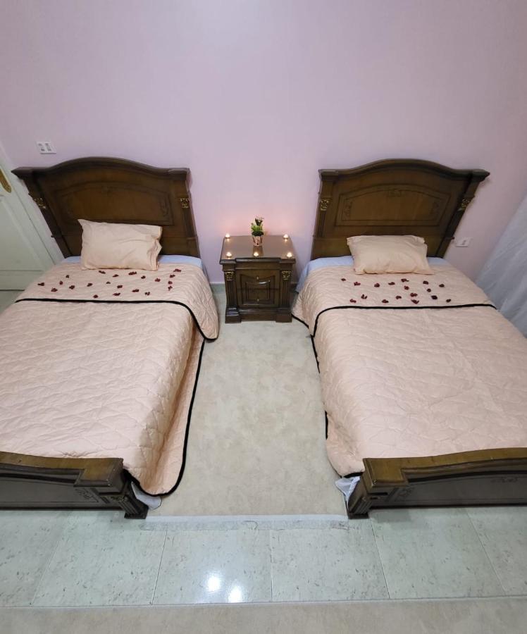 Hk Pyramids Guest House Кайро Екстериор снимка